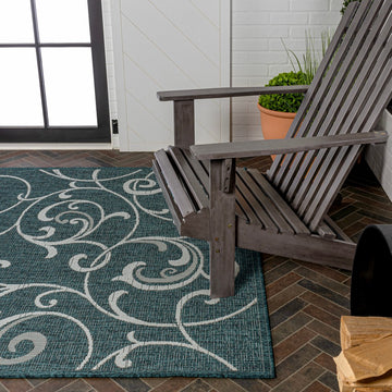 Maribel Traditional Classic All-Over Scroll Area Rug